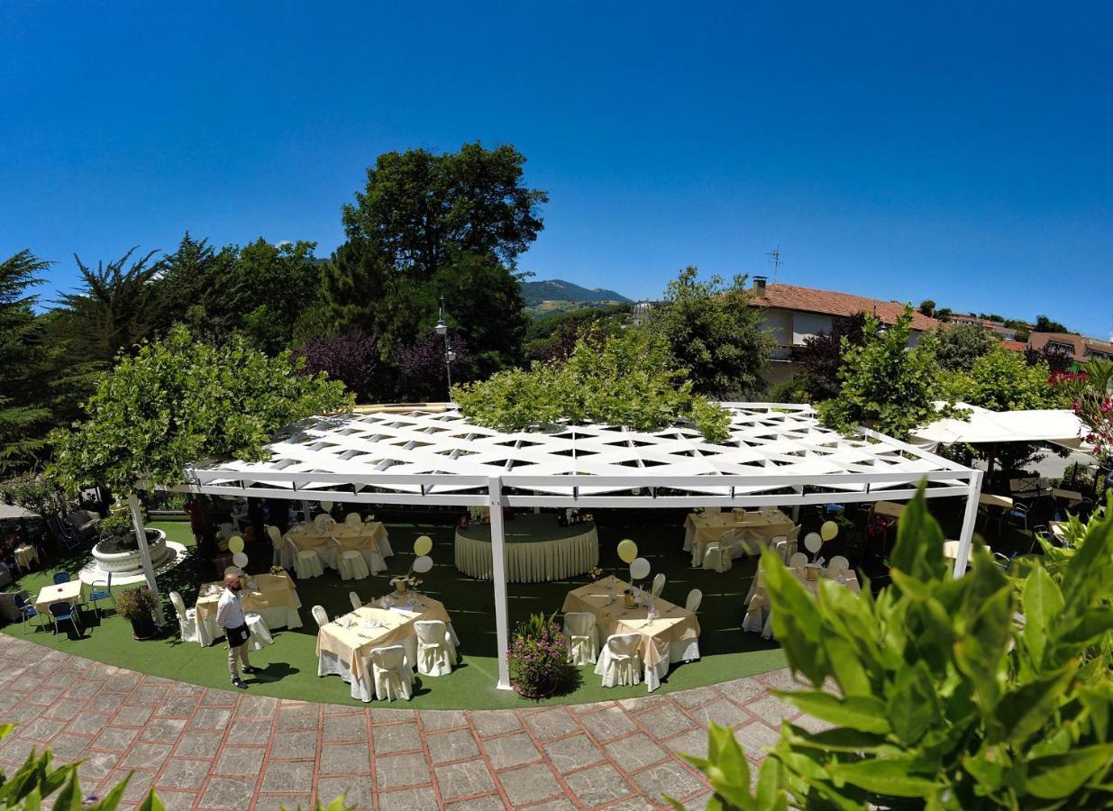 Ristorante Albergo Gerardo Di Masi Caposele Екстериор снимка