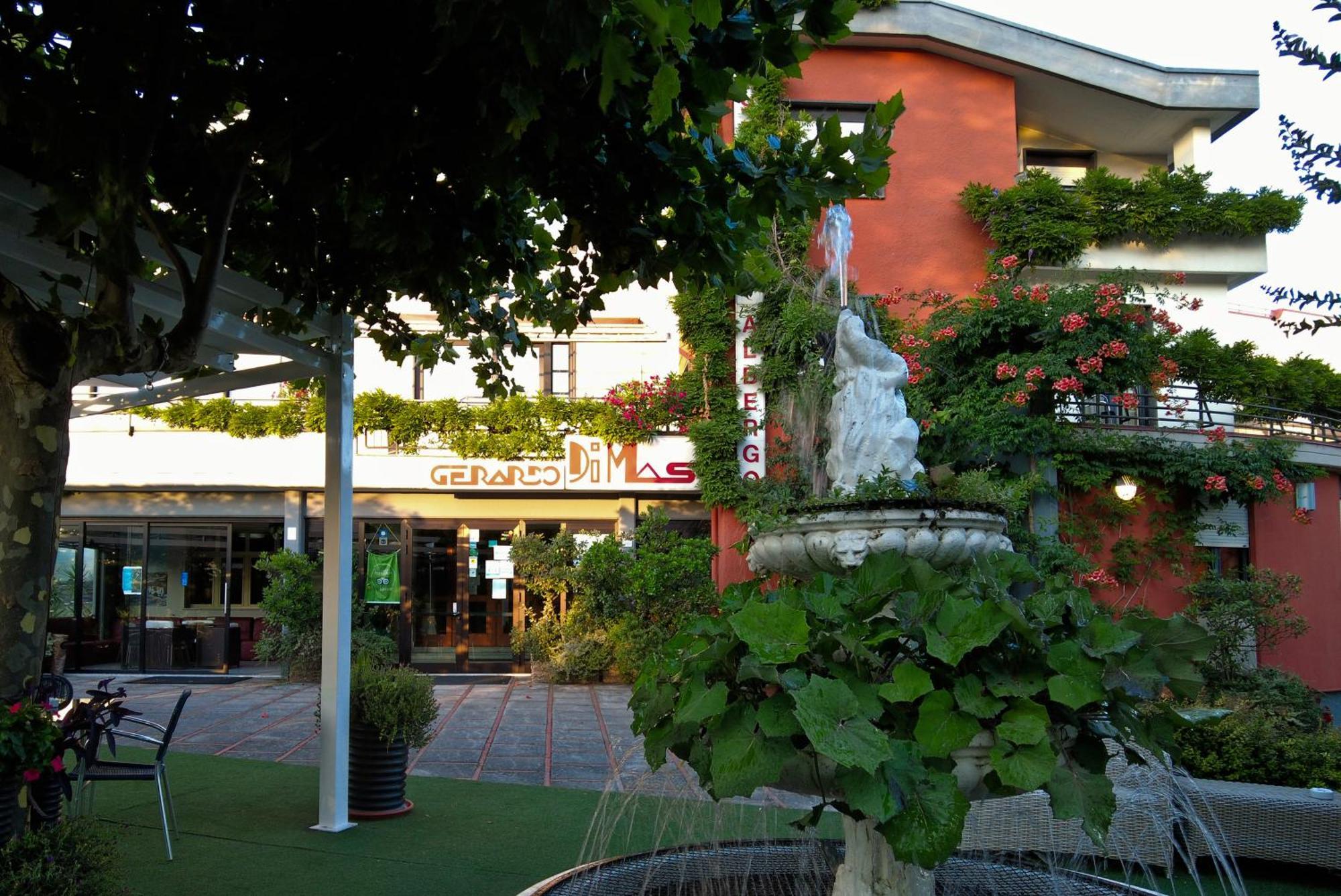 Ristorante Albergo Gerardo Di Masi Caposele Екстериор снимка