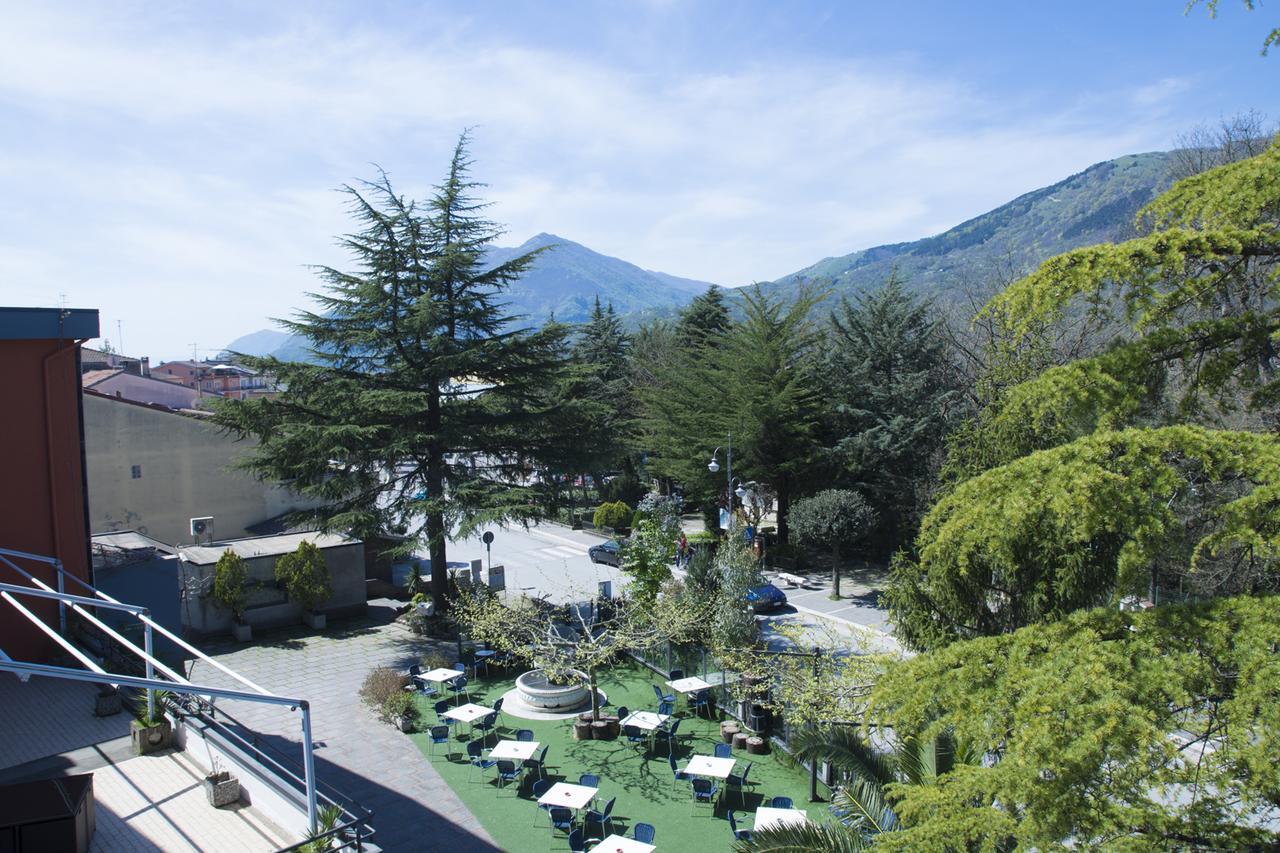 Ristorante Albergo Gerardo Di Masi Caposele Екстериор снимка