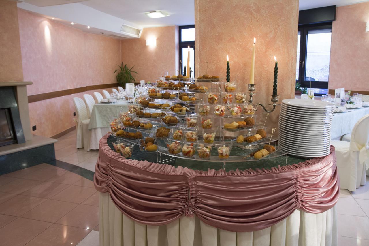 Ristorante Albergo Gerardo Di Masi Caposele Екстериор снимка
